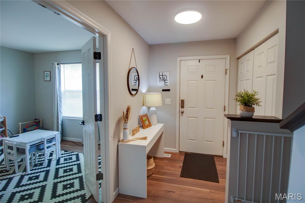 6811 Beall Court Godfrey, IL 62035 - Photo 7 of 57