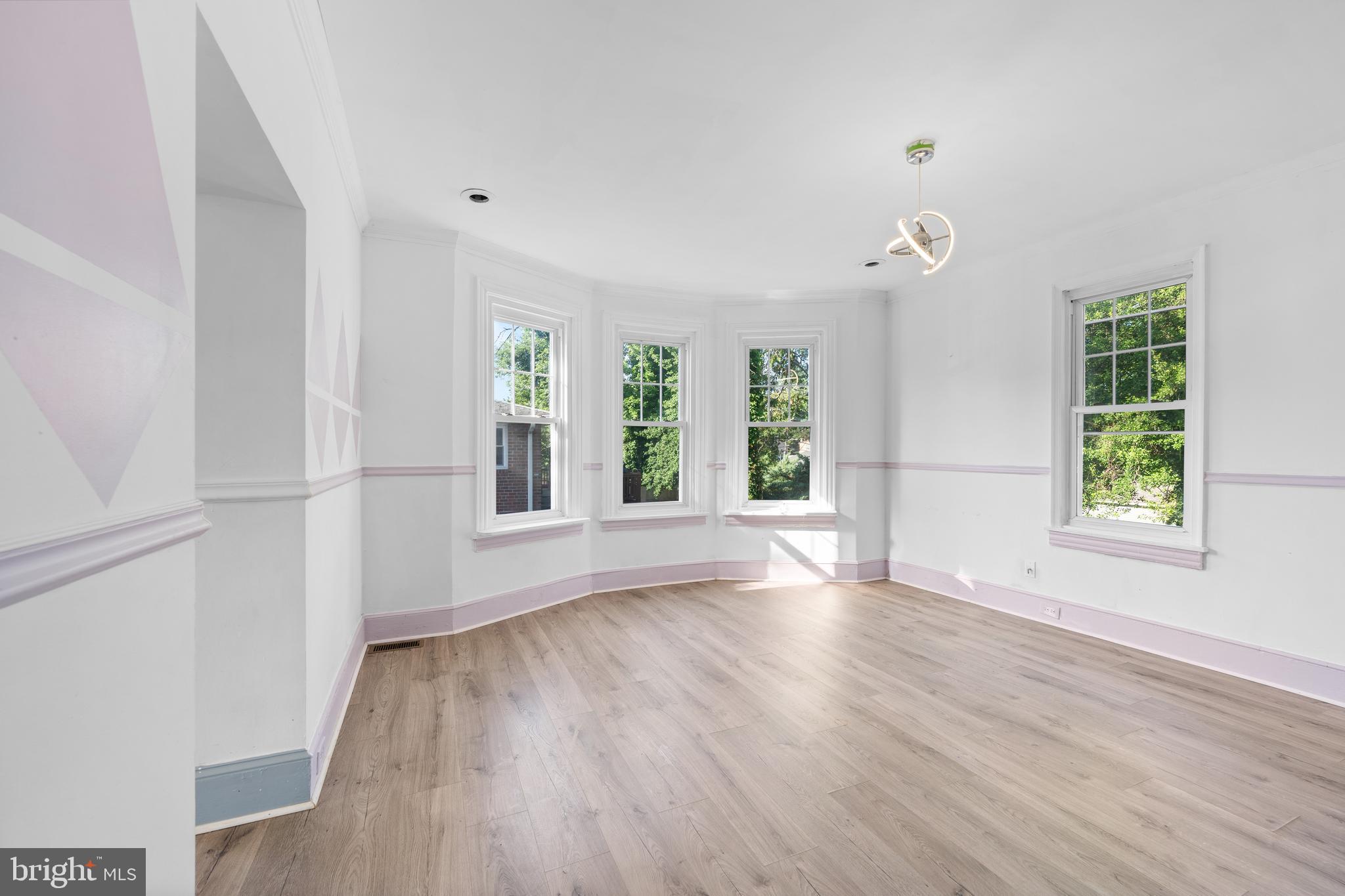 419 Fairview Road Woodlyn, PA 19094 - Photo 9 of 34 Gallery Image 9