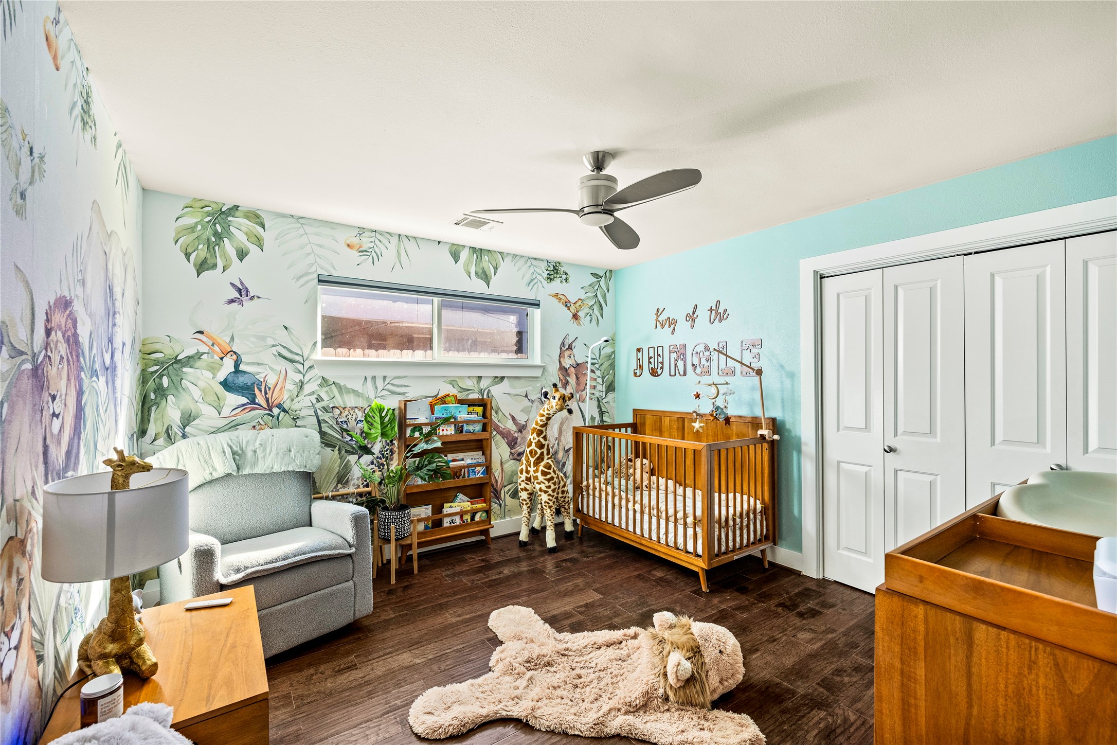 8422 Academy Street Houston, TX 77025 - Photo 29 of 47 a living room with furniture flowerpot and wooden floor