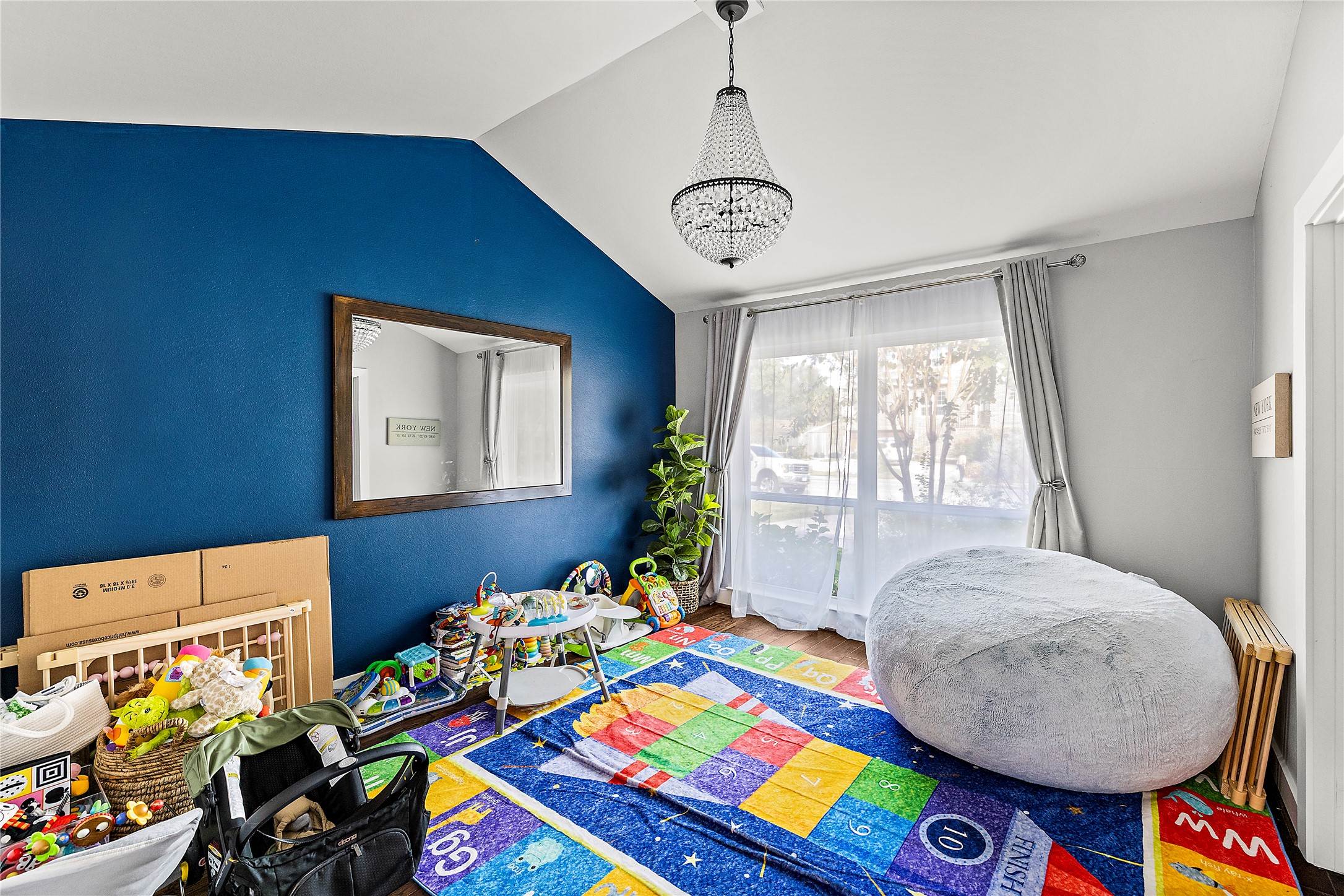 8422 Academy Street Houston, TX 77025 - Photo 36 of 47 a very nice looking bedroom with a bed and a window
