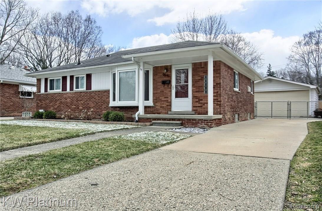 1649 Hampton Road Mount Clemens, MI 48043 - Photo 2 of 22 Front_2nd_View.jpg