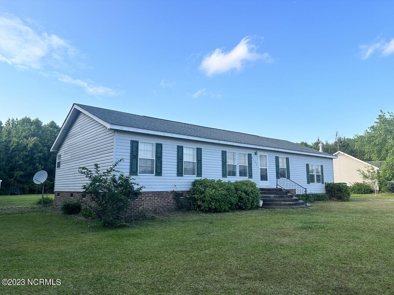 6526 Newlands Road Columbia, NC 27925 - Photo 1 of 18 Exterior
