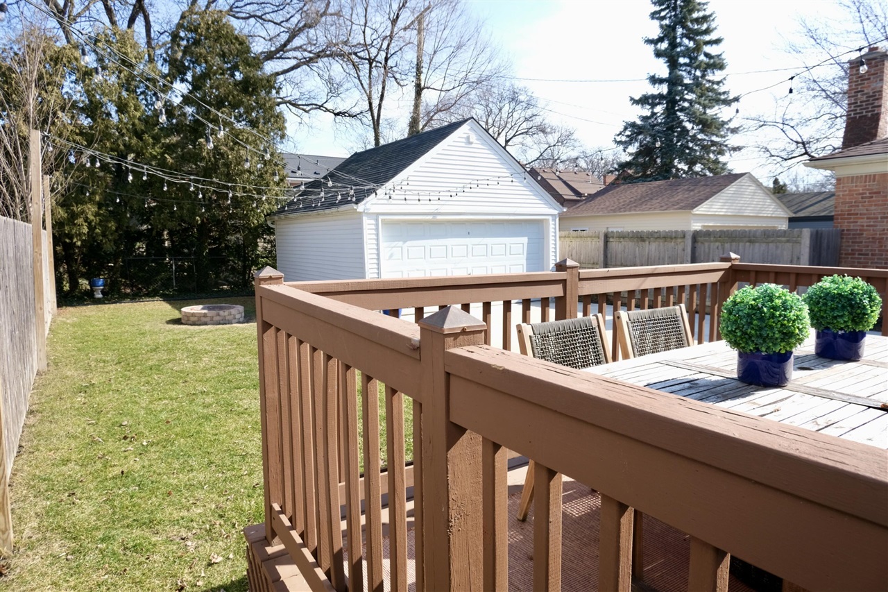 430 Fisher Road Grosse Pointe Farms, MI 48230 - Photo 25 of 26