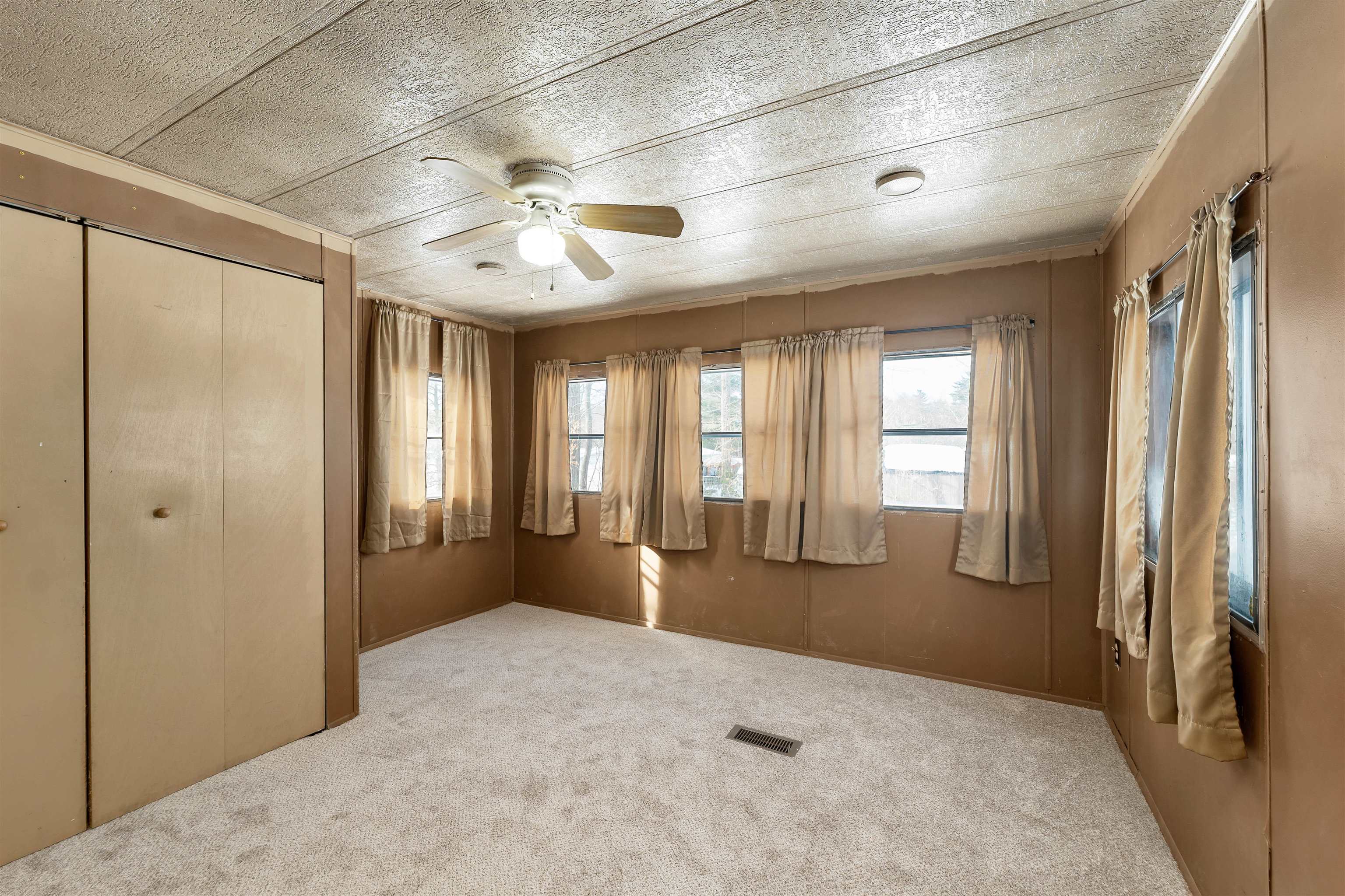 12 Cornwall Avenue Exeter, NH 03833 - Photo 16 of 36