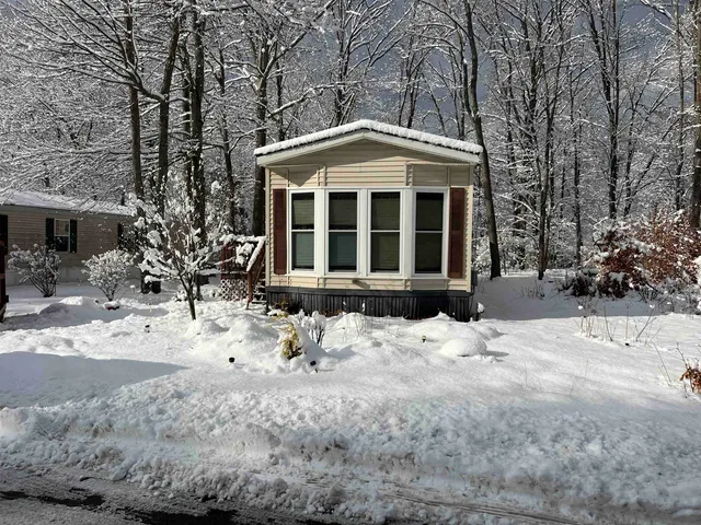 $129,900 | 12 Cornwall Avenue, Exeter, NH 03833