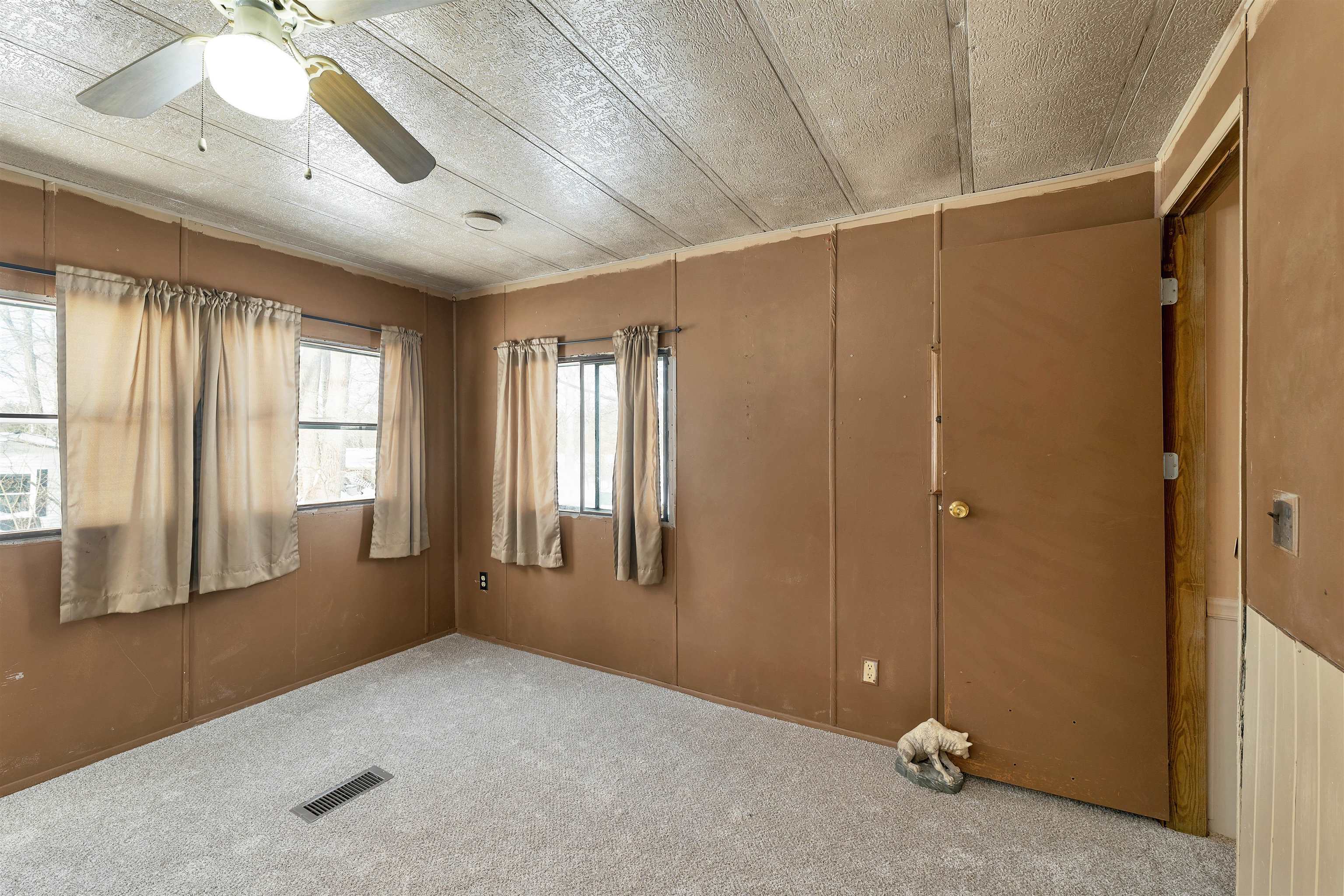 12 Cornwall Avenue Exeter, NH 03833 - Photo 4 of 36