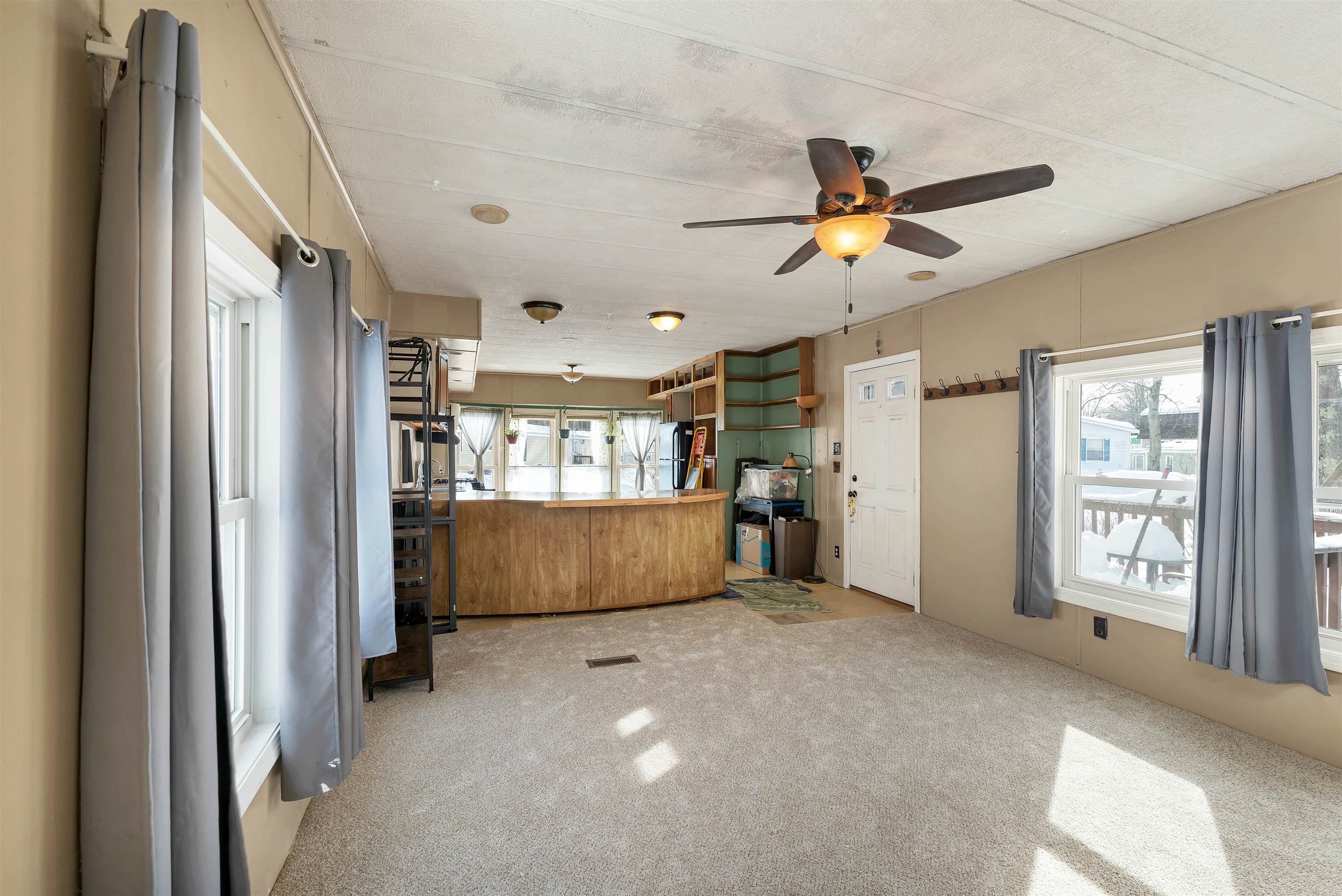 12 Cornwall Avenue Exeter, NH 03833 - Photo 9 of 36