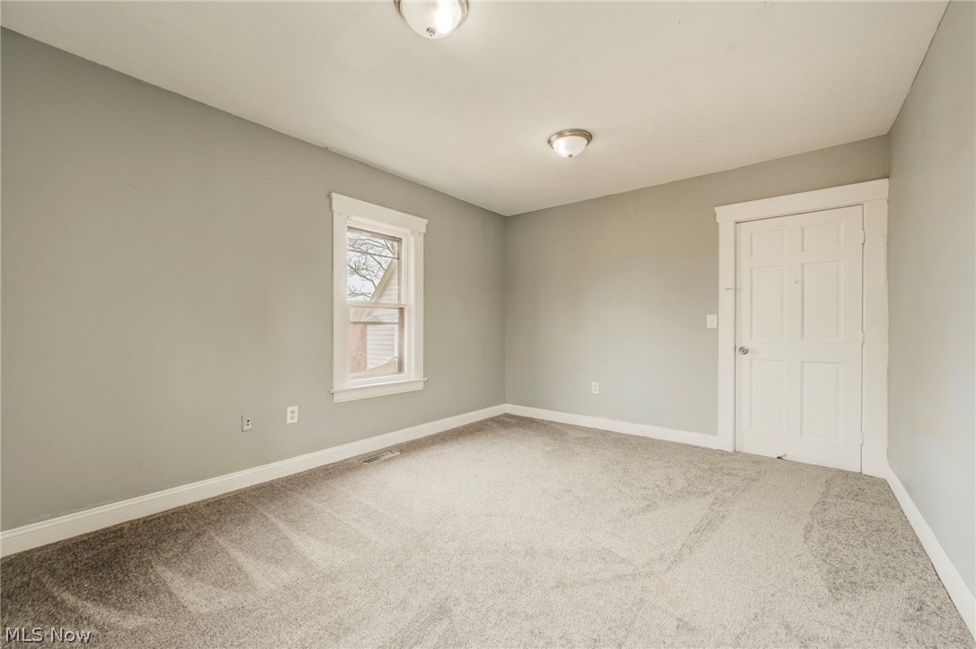 4432 Pearl Road Cleveland, OH 44109 - Photo 15 of 50