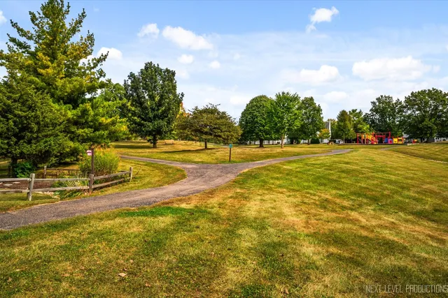 $538,500 | 1718 Jeanette Avenue, St. Charles, IL 60174