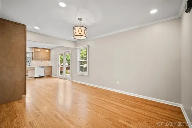 $538,500 | 1718 Jeanette Avenue, St. Charles, IL 60174