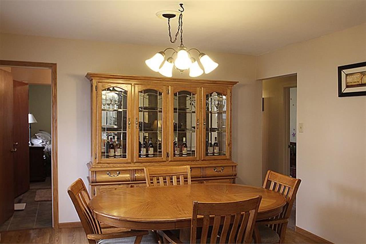 4950 Kesler Road Northwest Cedar Rapids, IA 52405 - Photo 10 of 16 Gallery Image 10