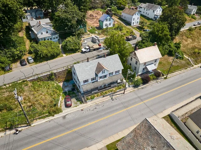 $324,900 | 111-113 Deerfield Street, Greenfield, MA 01301