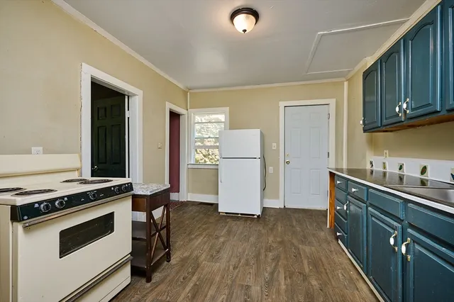 $324,900 | 111-113 Deerfield Street, Greenfield, MA 01301