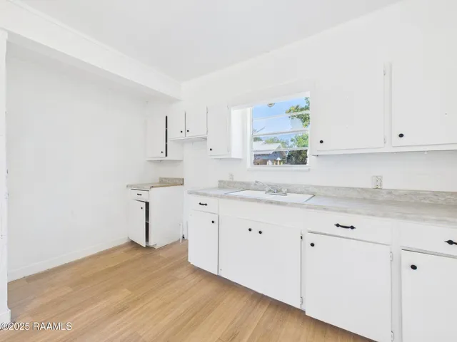 $650 | 711 East Lessley Street, Rayne, LA 70578