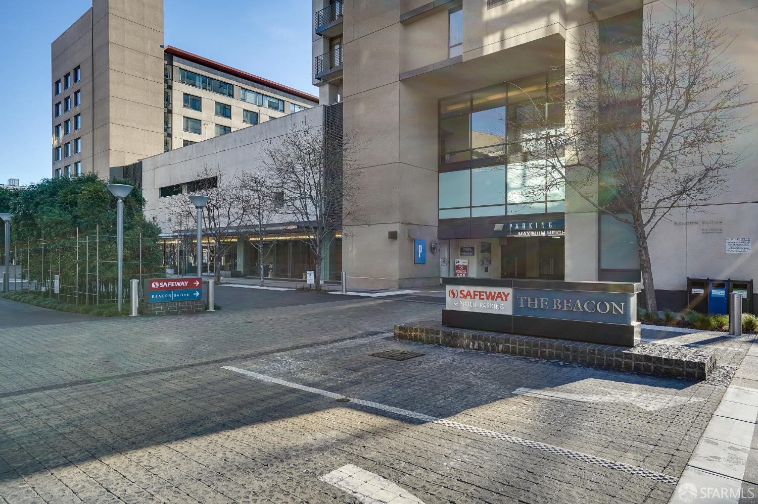 260 King Street, Unit 1107 San Francisco, CA 94107 - Photo 20 of 58 a view of a car park in front of a building
