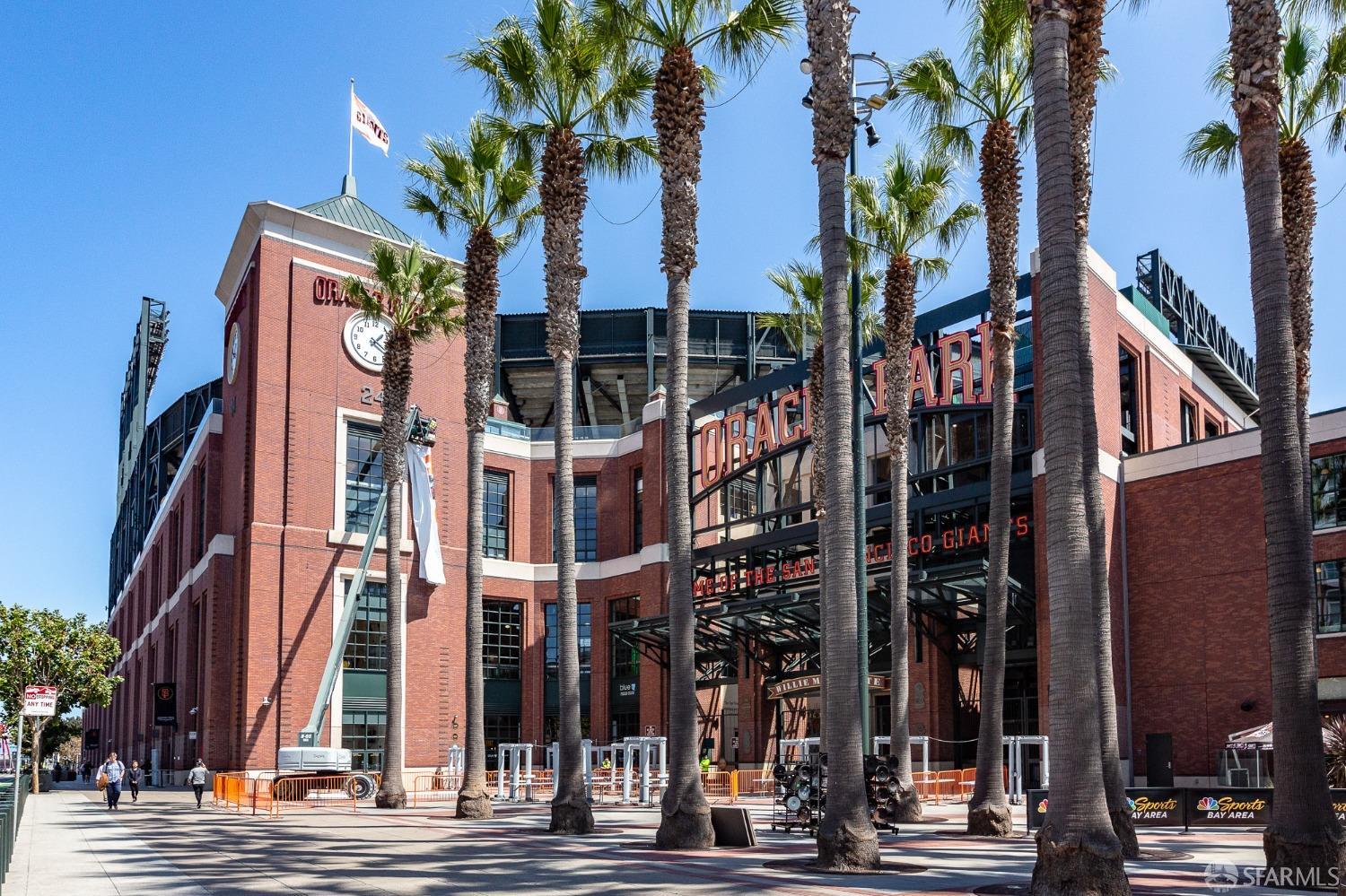 260 King Street, Unit 1107 San Francisco, CA 94107 - Photo 33 of 58 front view of a building and a street