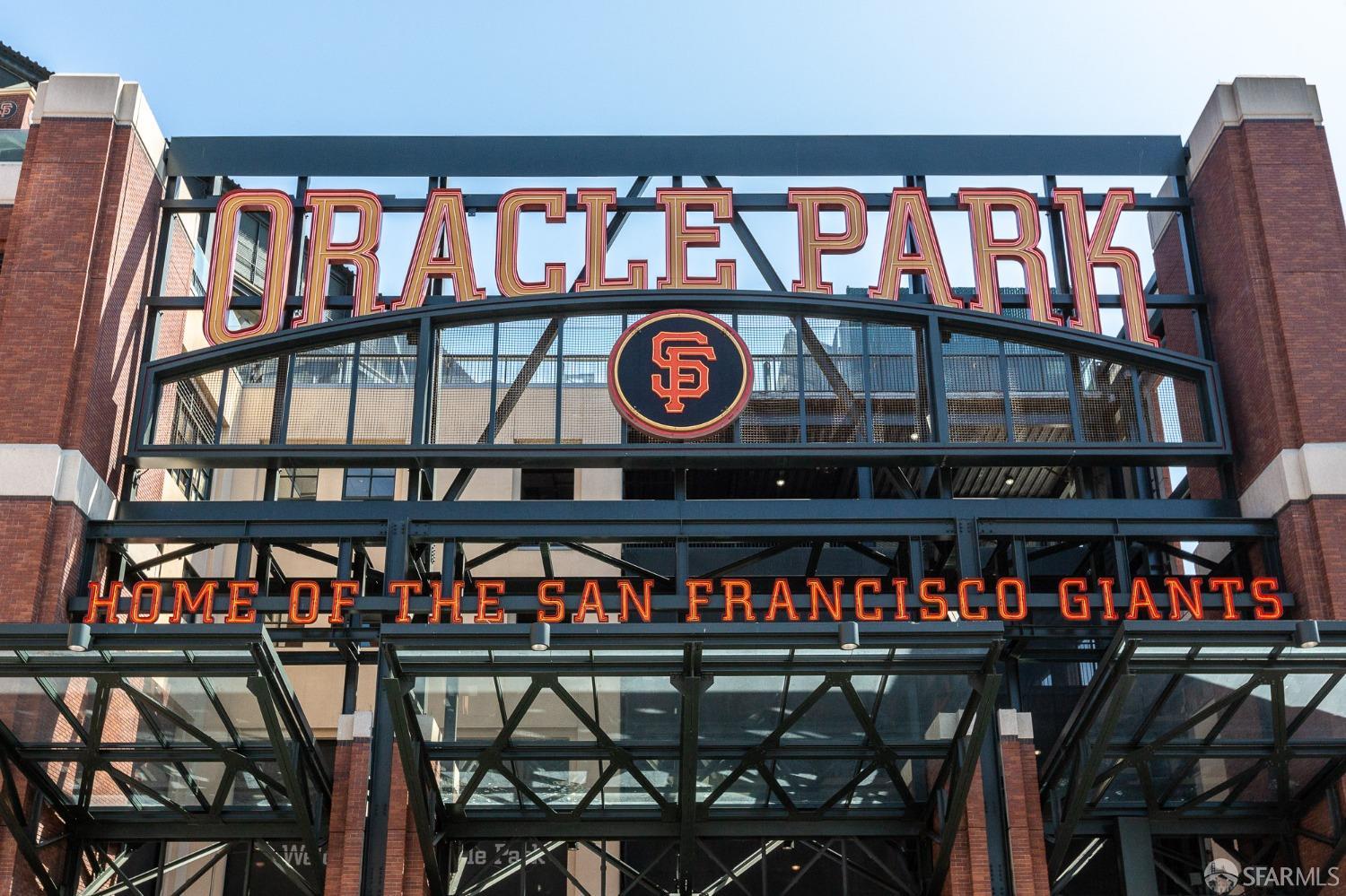 260 King Street, Unit 1107 San Francisco, CA 94107 - Photo 34 of 58 a view of a cafe with outdoor seating