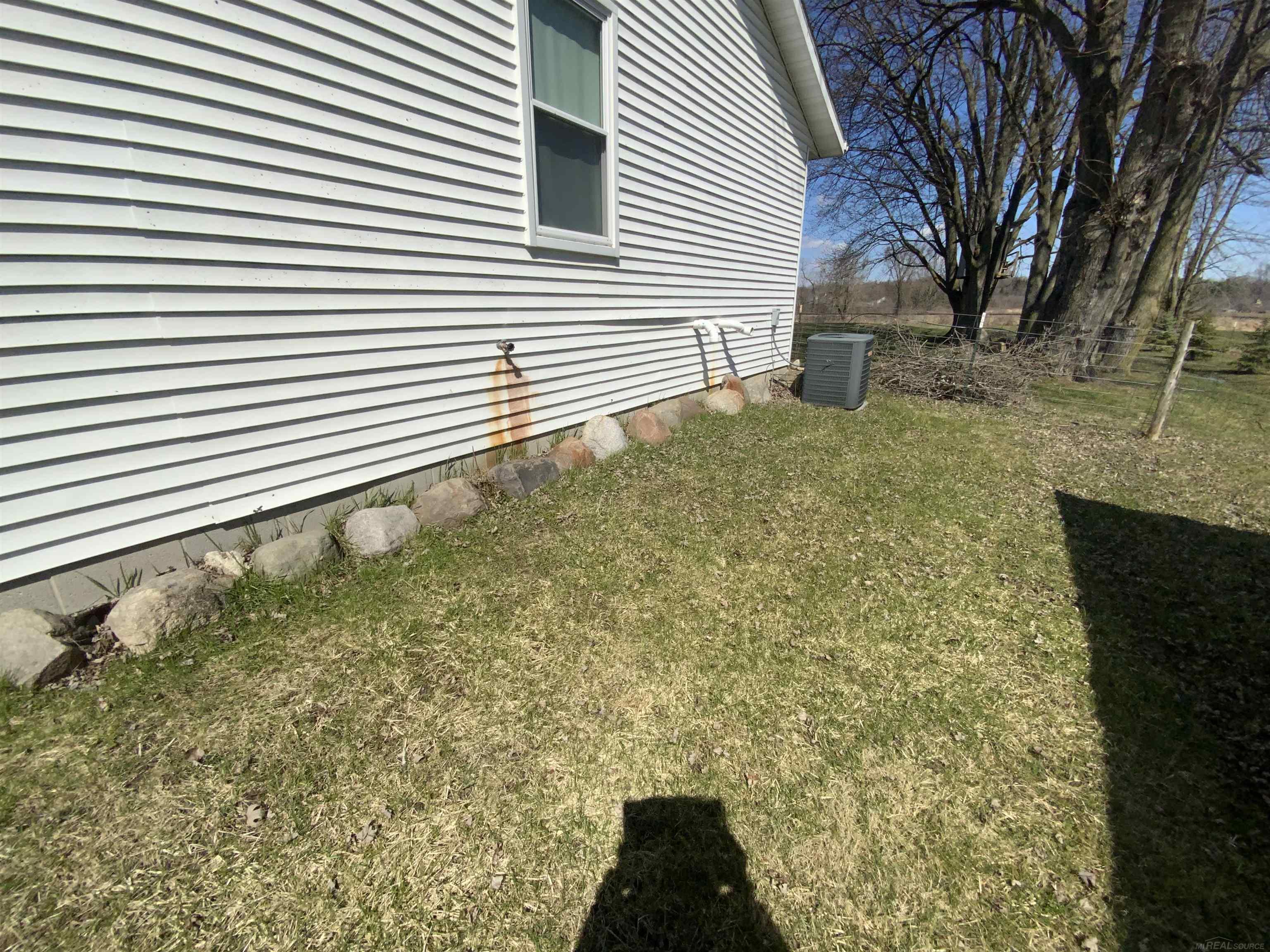 15984 Bryce Road Capac, MI 48014 - Photo 40 of 53
