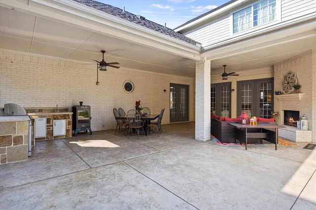 a view of outdoor space yard deck and patio