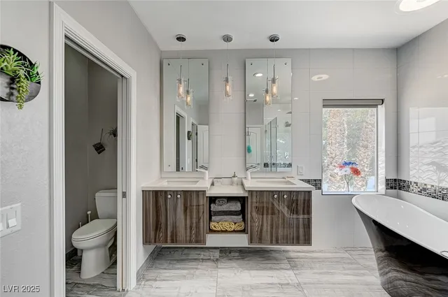 $5,800 | 2984 Sun Lake Drive, Las Vegas, NV 89128