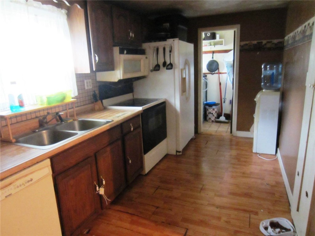 25 Rathbun Street Coventry, RI 02816 - Photo 11 of 25 Gallery Image 11