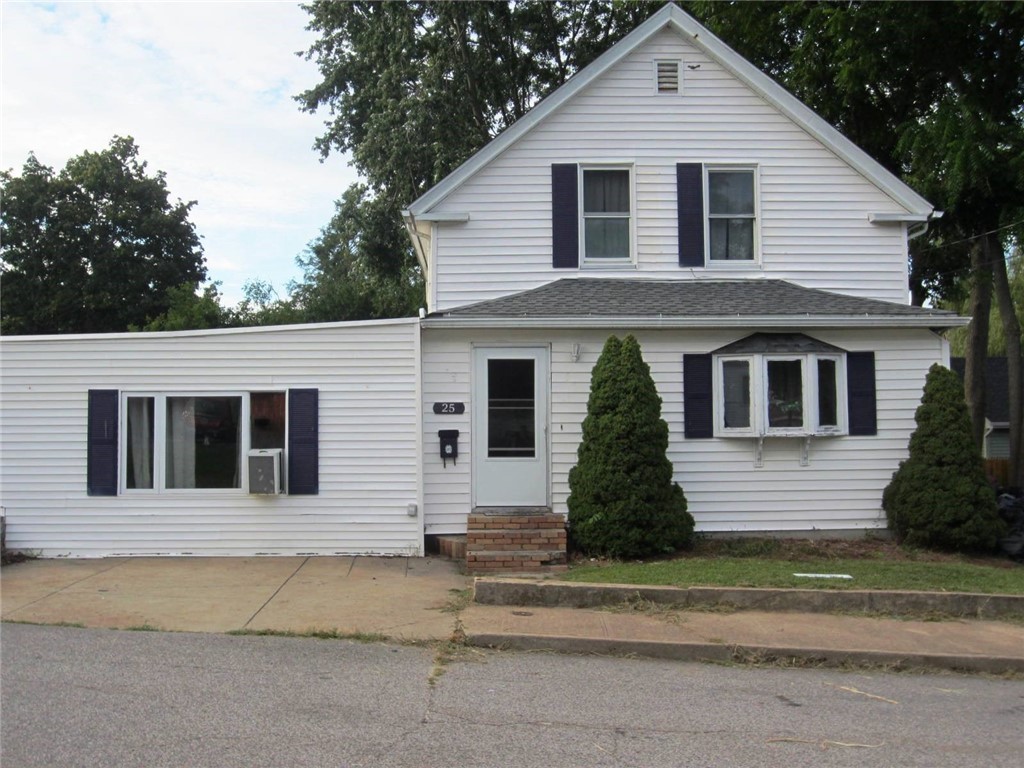 25 Rathbun Street Coventry, RI 02816 - Photo 3 of 25 Gallery Image 3