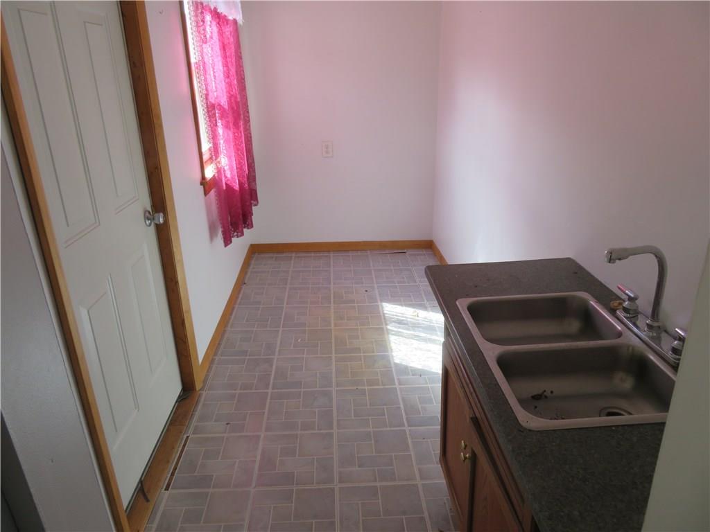 43 Browntown Road Avella, PA 15312 - Photo 2 of 9 Gallery Image 2