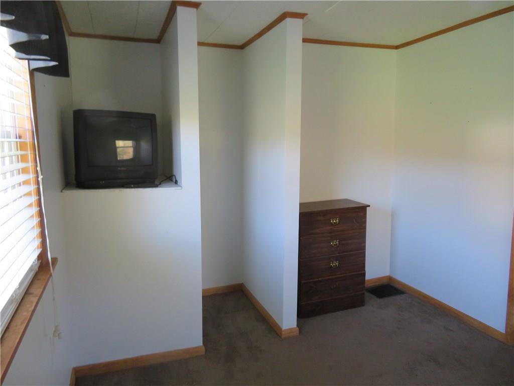 43 Browntown Road Avella, PA 15312 - Photo 5 of 9 Gallery Image 5