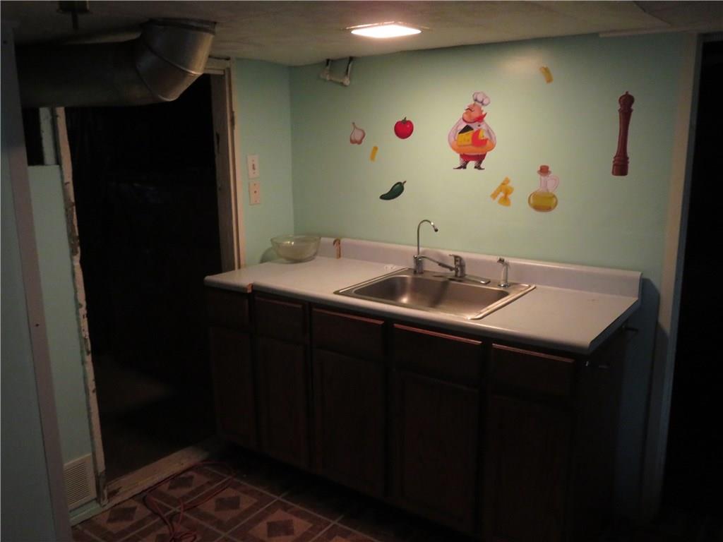 43 Browntown Road Avella, PA 15312 - Photo 6 of 9 Gallery Image 6