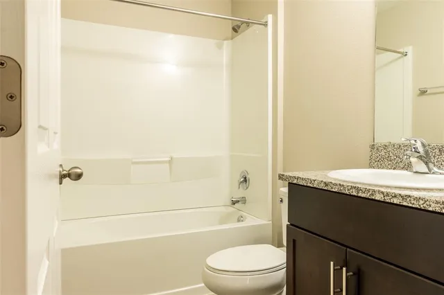 $384,000 | 12951 Twin Bridges Drive, Riverview, FL 33579