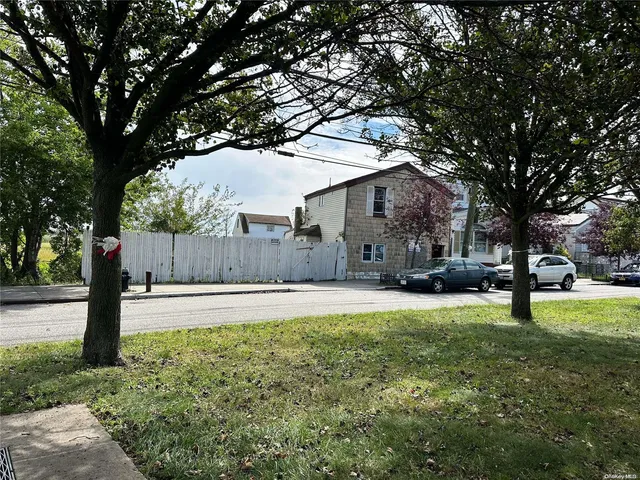 $435,000 | 524 Cross Bay Boulevard | Broad Channel