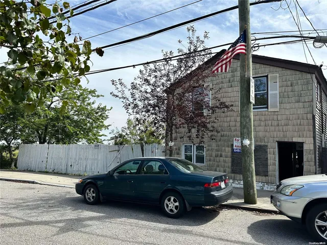 $435,000 | 524 Cross Bay Boulevard | Broad Channel