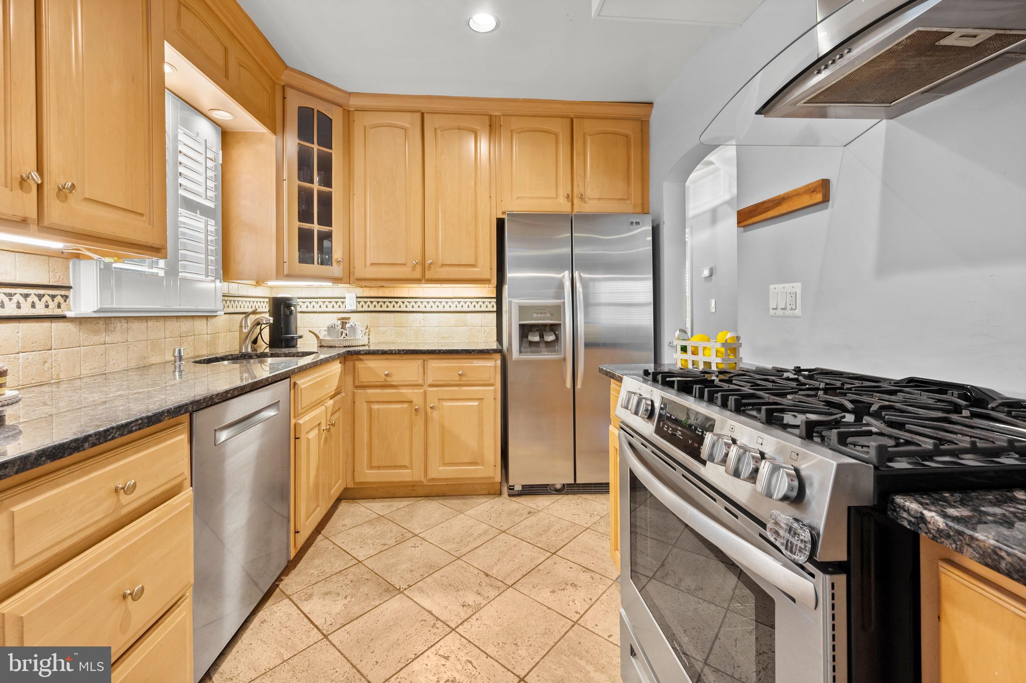 8801 Spring Valley Road Chevy Chase, MD 20815 - Photo 16 of 50