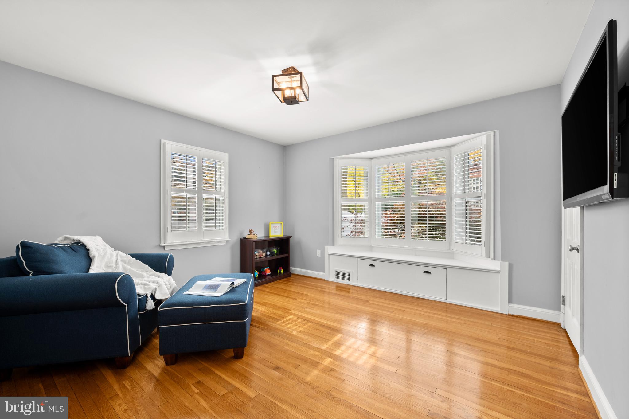 8801 Spring Valley Road Chevy Chase, MD 20815 - Photo 23 of 50