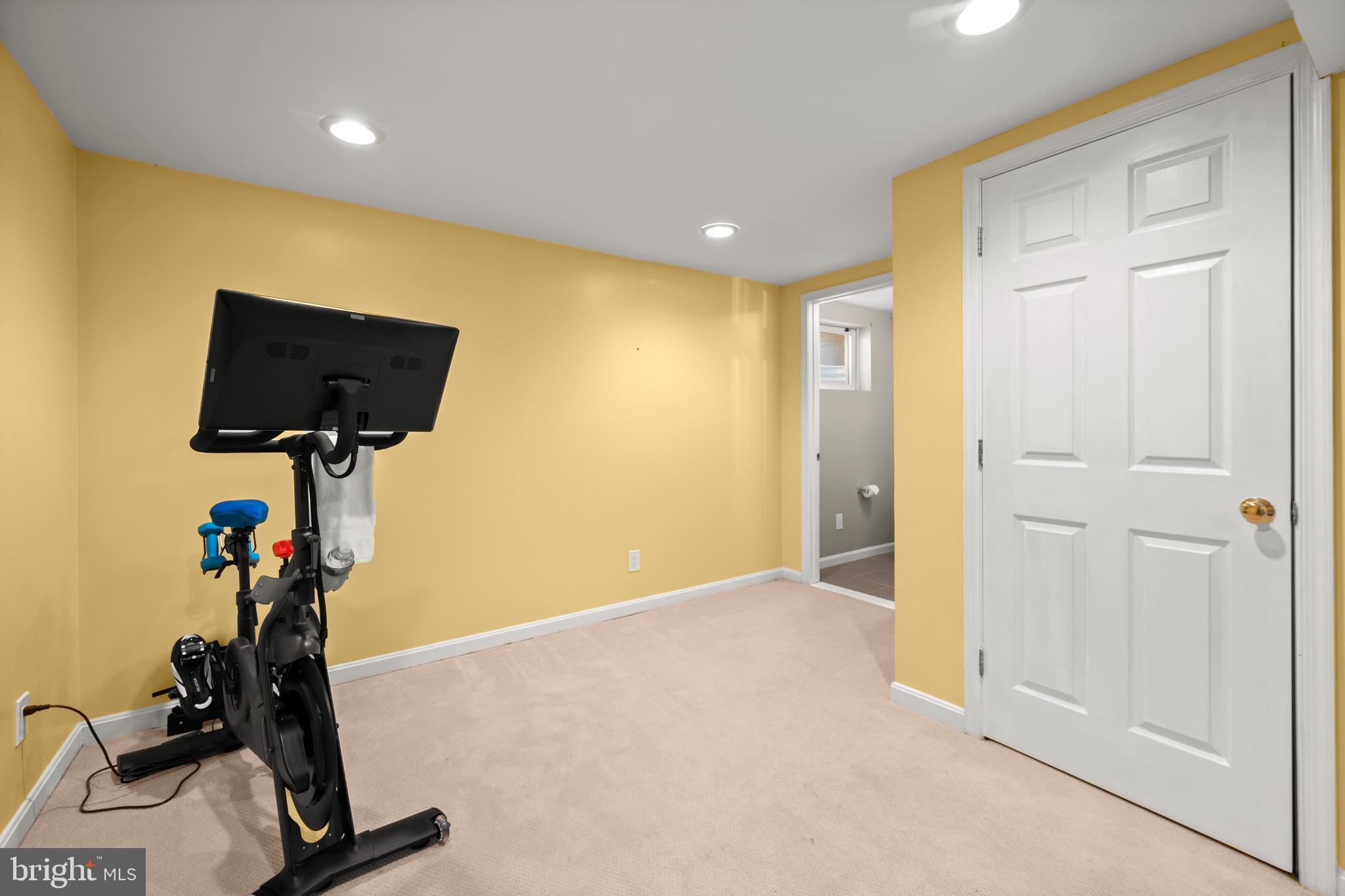 8801 Spring Valley Road Chevy Chase, MD 20815 - Photo 38 of 50