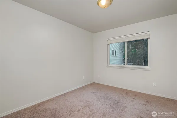 $2,750 | 128 20th Avenue East, Unit 2, Seattle, WA 98112