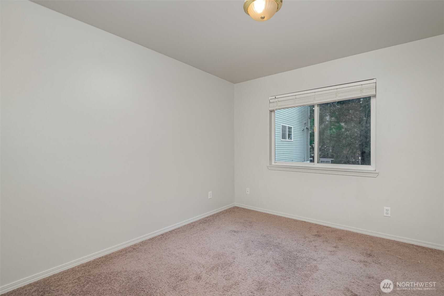 128 20th Avenue East, Unit 2 Seattle, WA 98112 - Photo 10 of 15