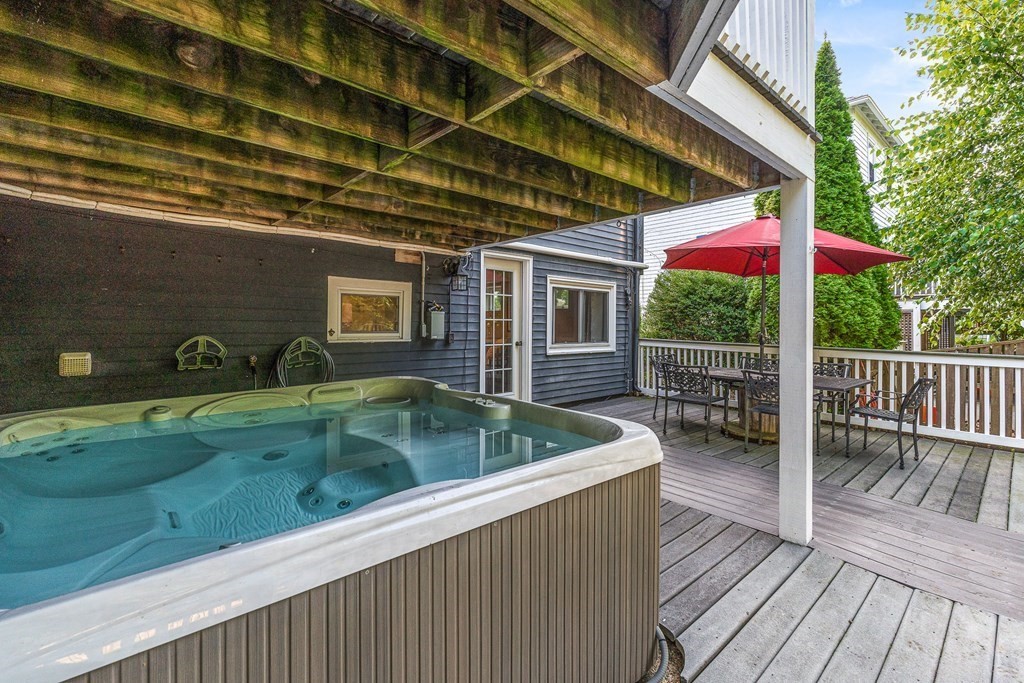 171 Warwick Road Melrose, MA 02176 - Photo 30 of 41 Gallery Image 30