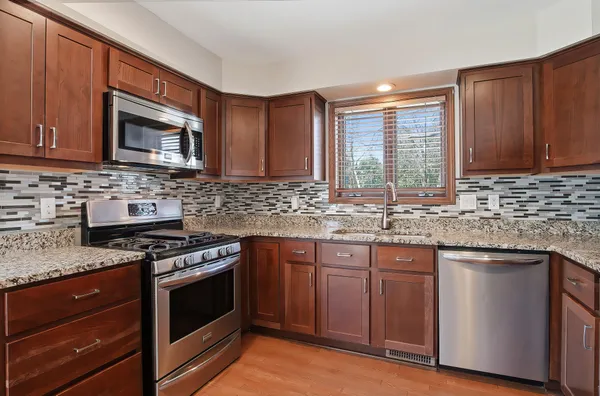 $529,900 | 7944 Cooper Road, Pleasant Prairie, WI 53142