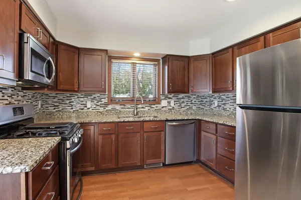 $529,900 | 7944 Cooper Road, Pleasant Prairie, WI 53142