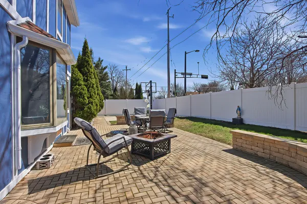 $529,900 | 7944 Cooper Road, Pleasant Prairie, WI 53142