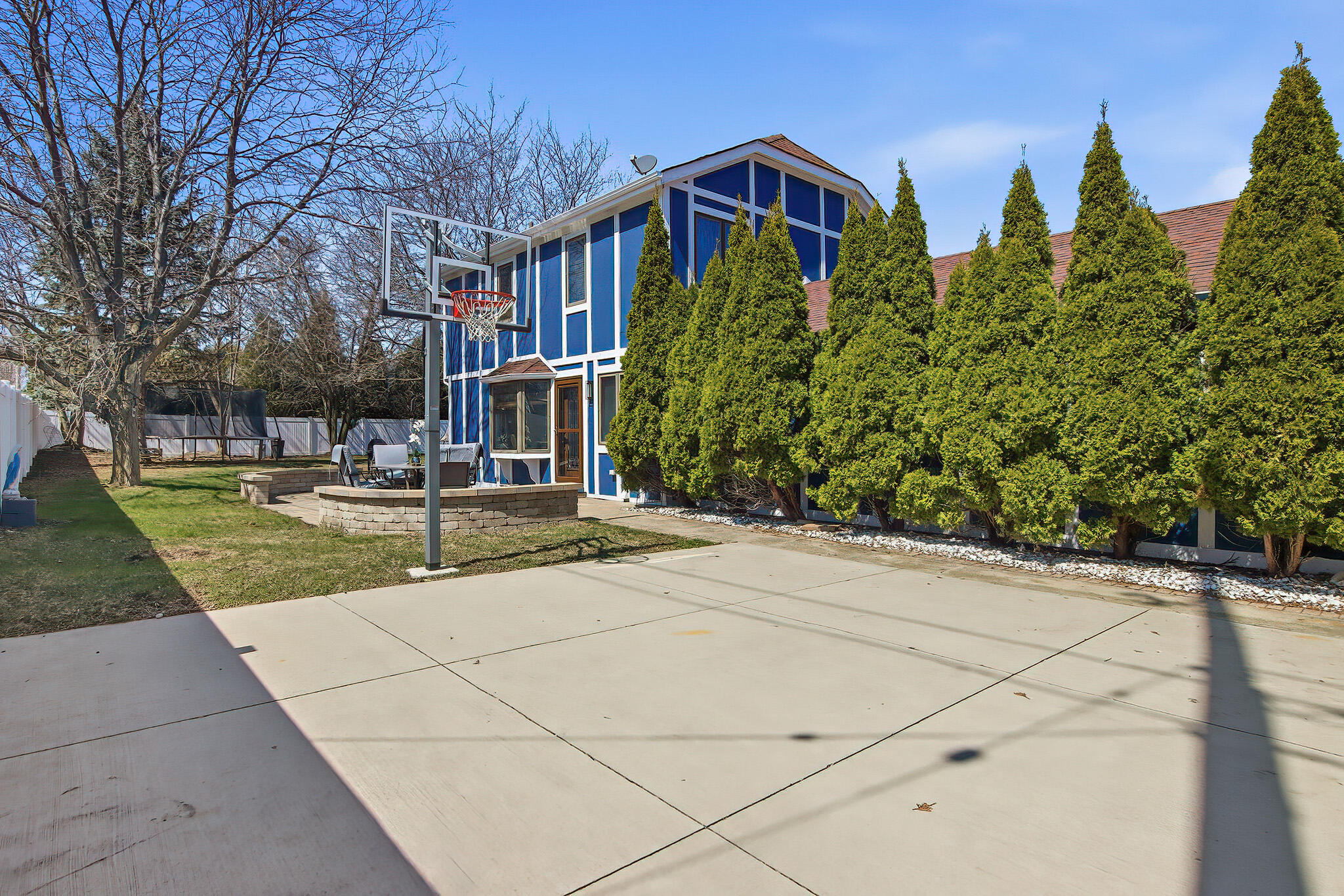 7944 Cooper Road Pleasant Prairie, WI 53142 - Photo 38 of 45 7944 Cooper-basketball area1