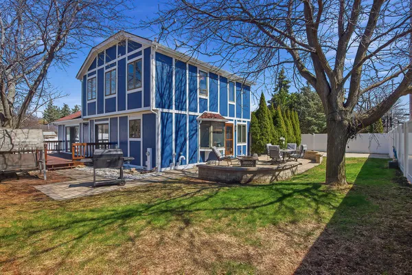 $529,900 | 7944 Cooper Road, Pleasant Prairie, WI 53142