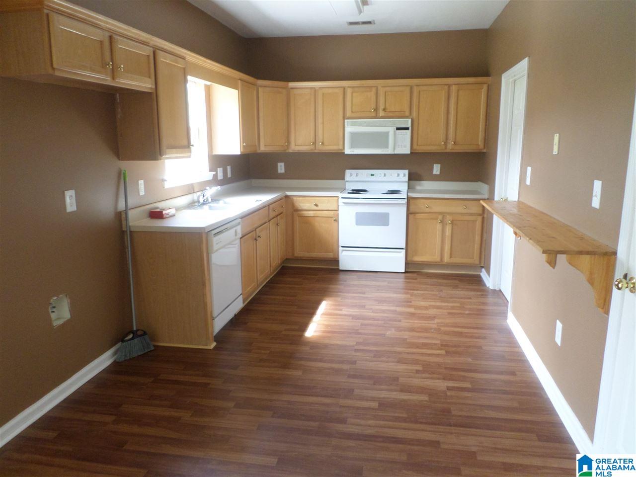 412 Daventry Circle Calera, AL 35040 - Photo 8 of 16