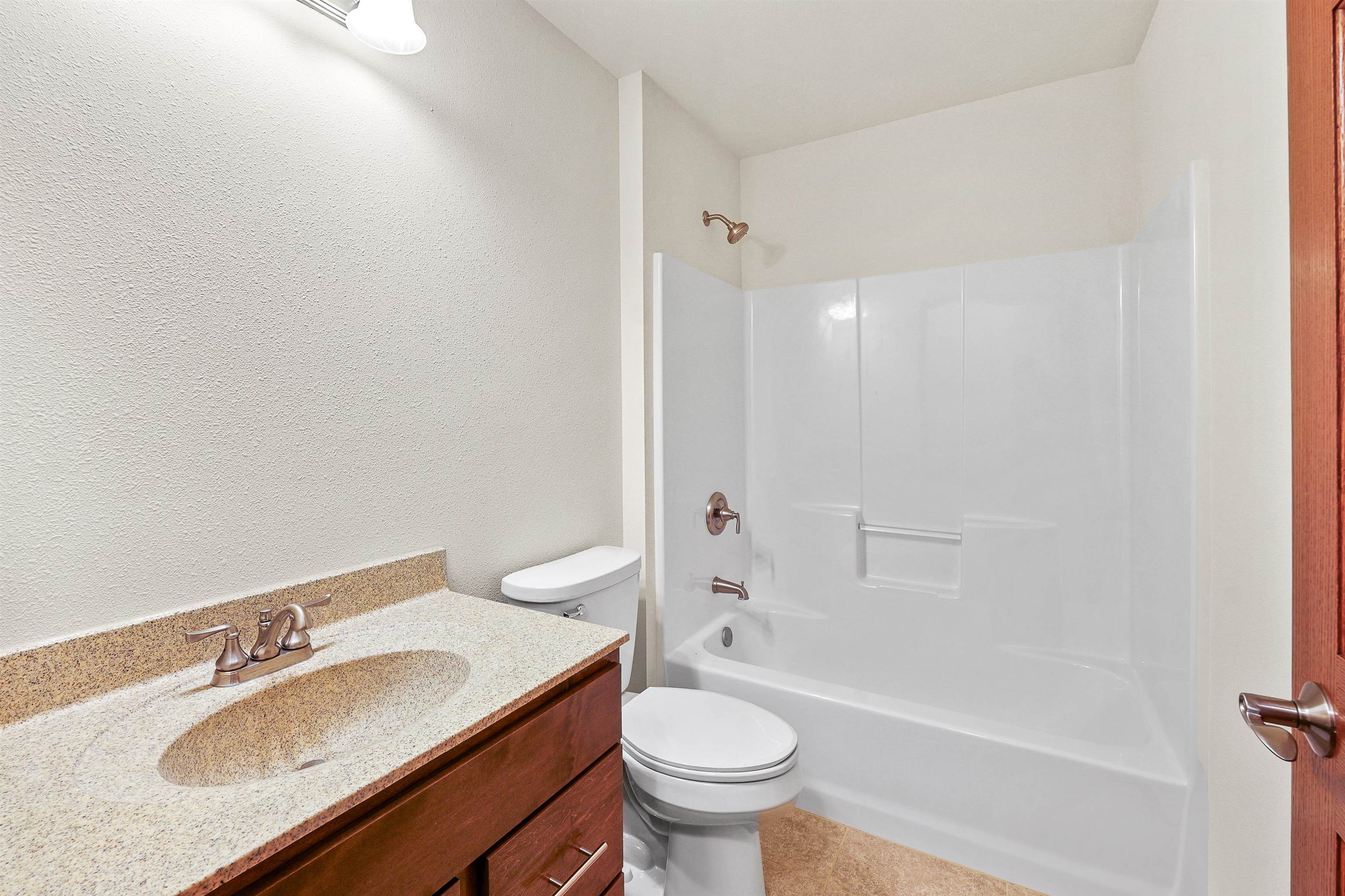 390 Meadow Lane Columbus, WI 53925 - Photo 12 of 32