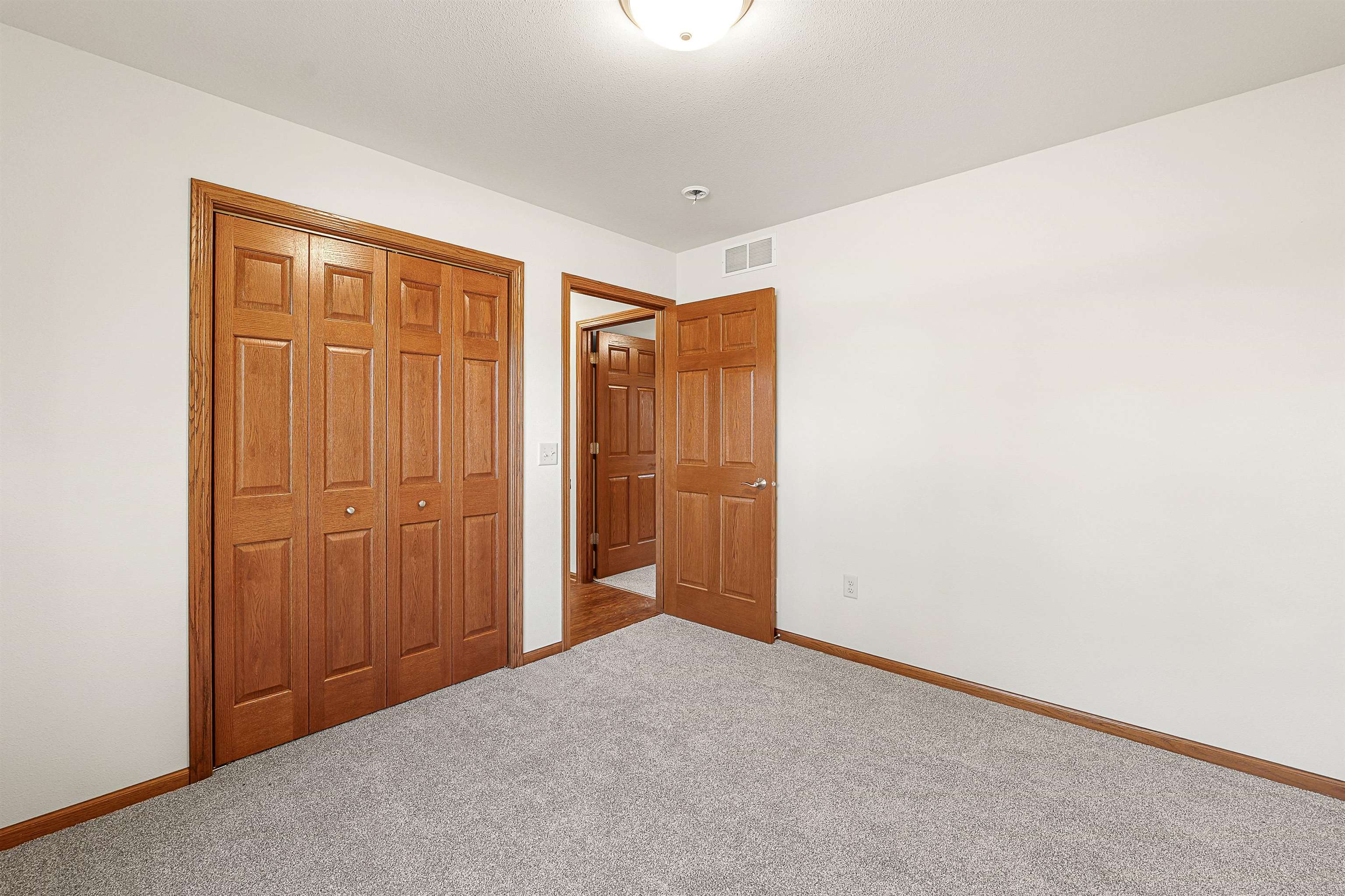 390 Meadow Lane Columbus, WI 53925 - Photo 16 of 32