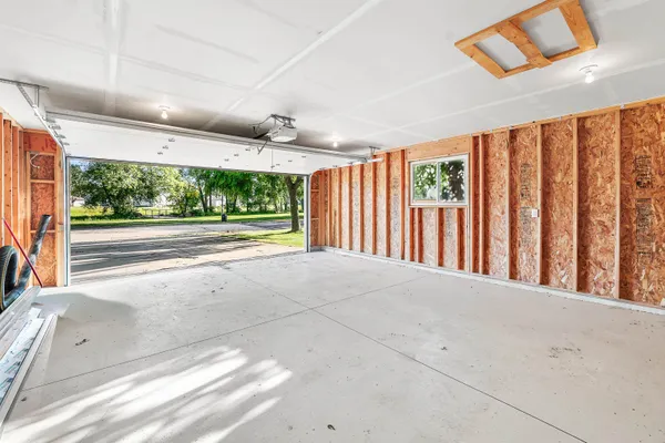 $250,000 | 390 Meadow Lane, Columbus, WI 53925