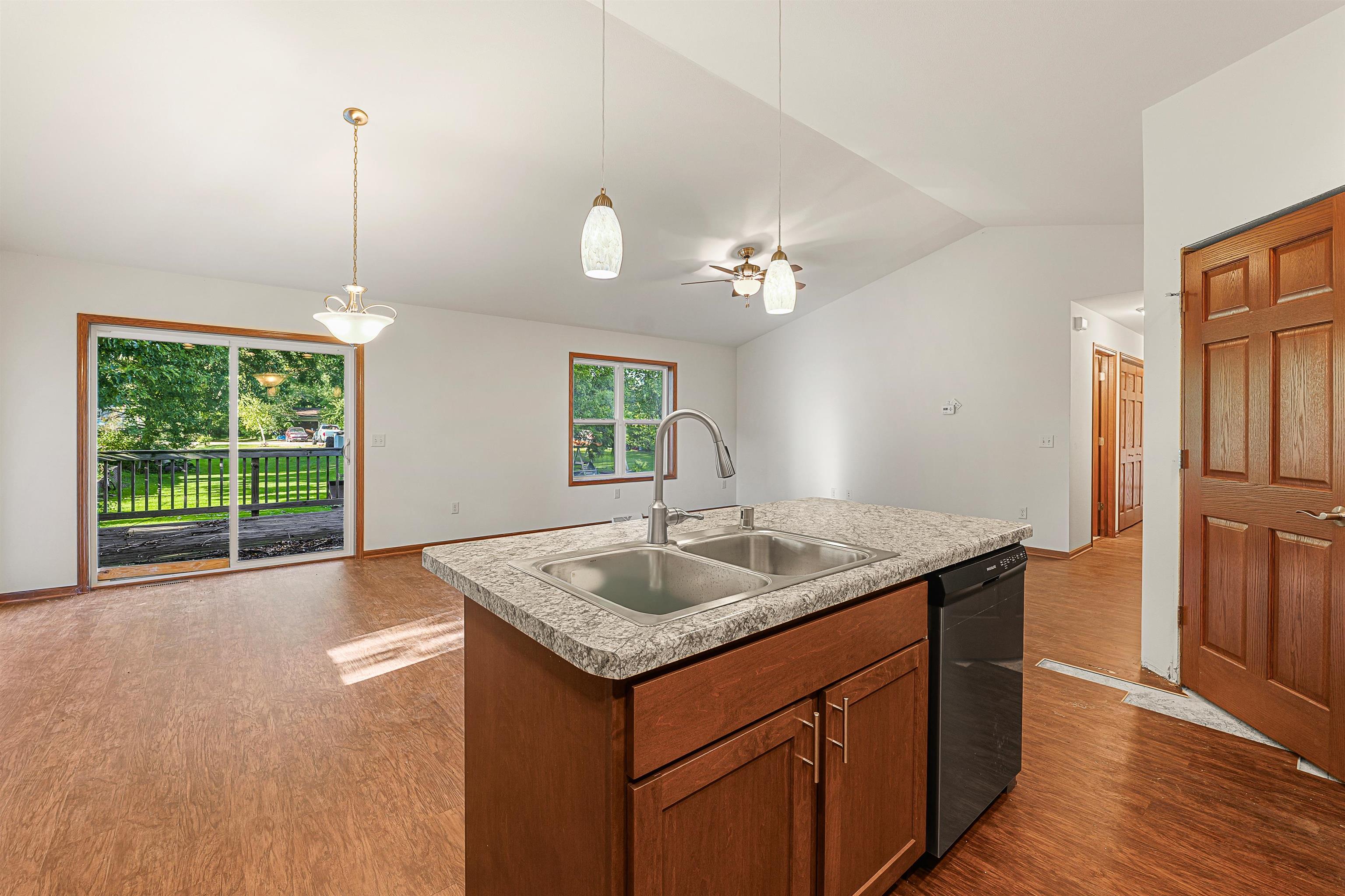 390 Meadow Lane Columbus, WI 53925 - Photo 9 of 32