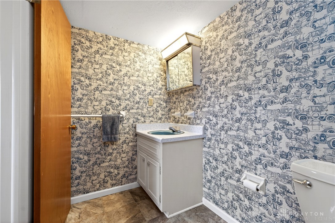 1547 Ambridge Road Centerville, OH 45459 - Photo 54 of 79