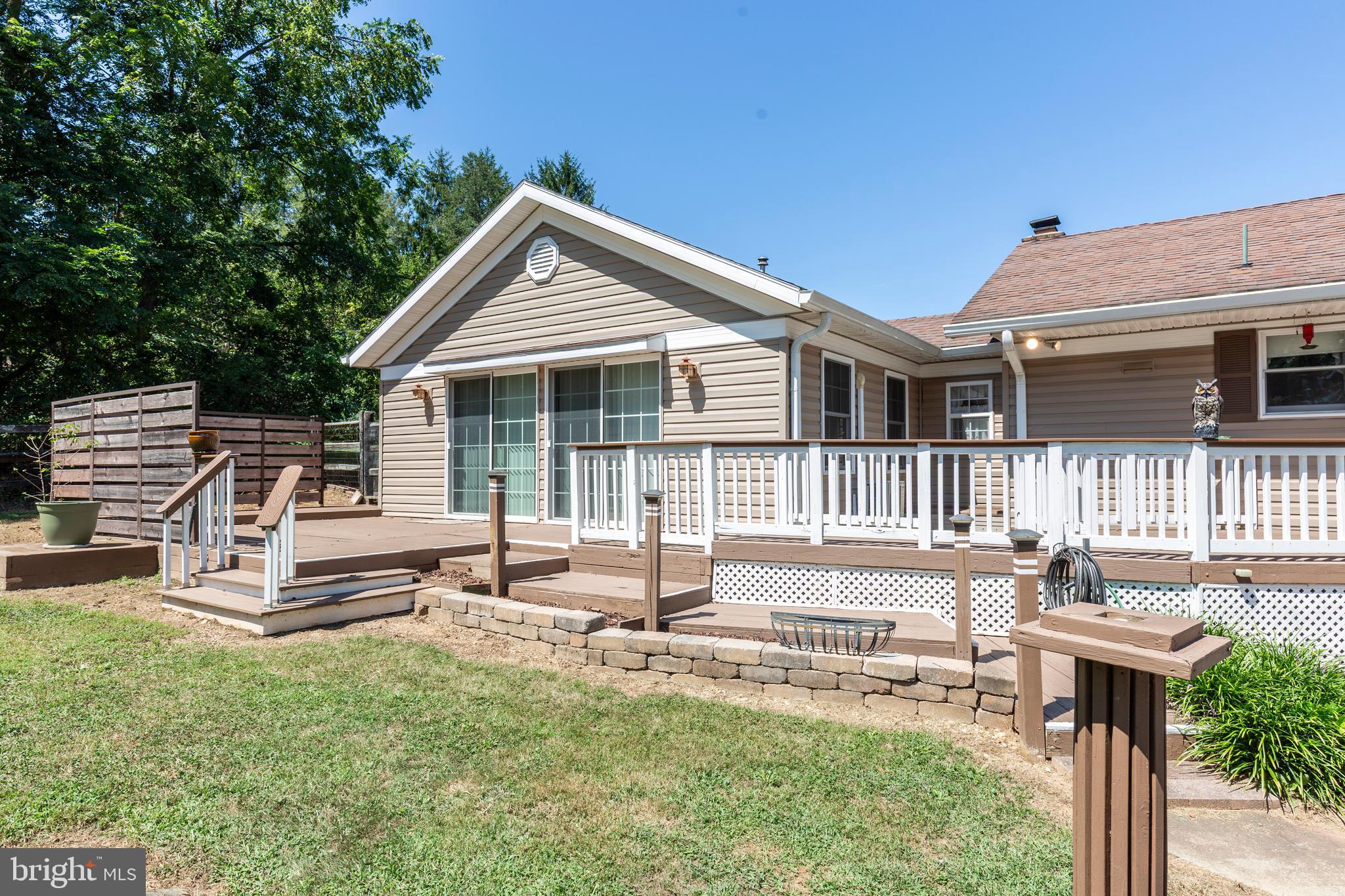 2609 Bert Fowler Road Manchester, MD 21102 - Photo 46 of 59 Rear Deck